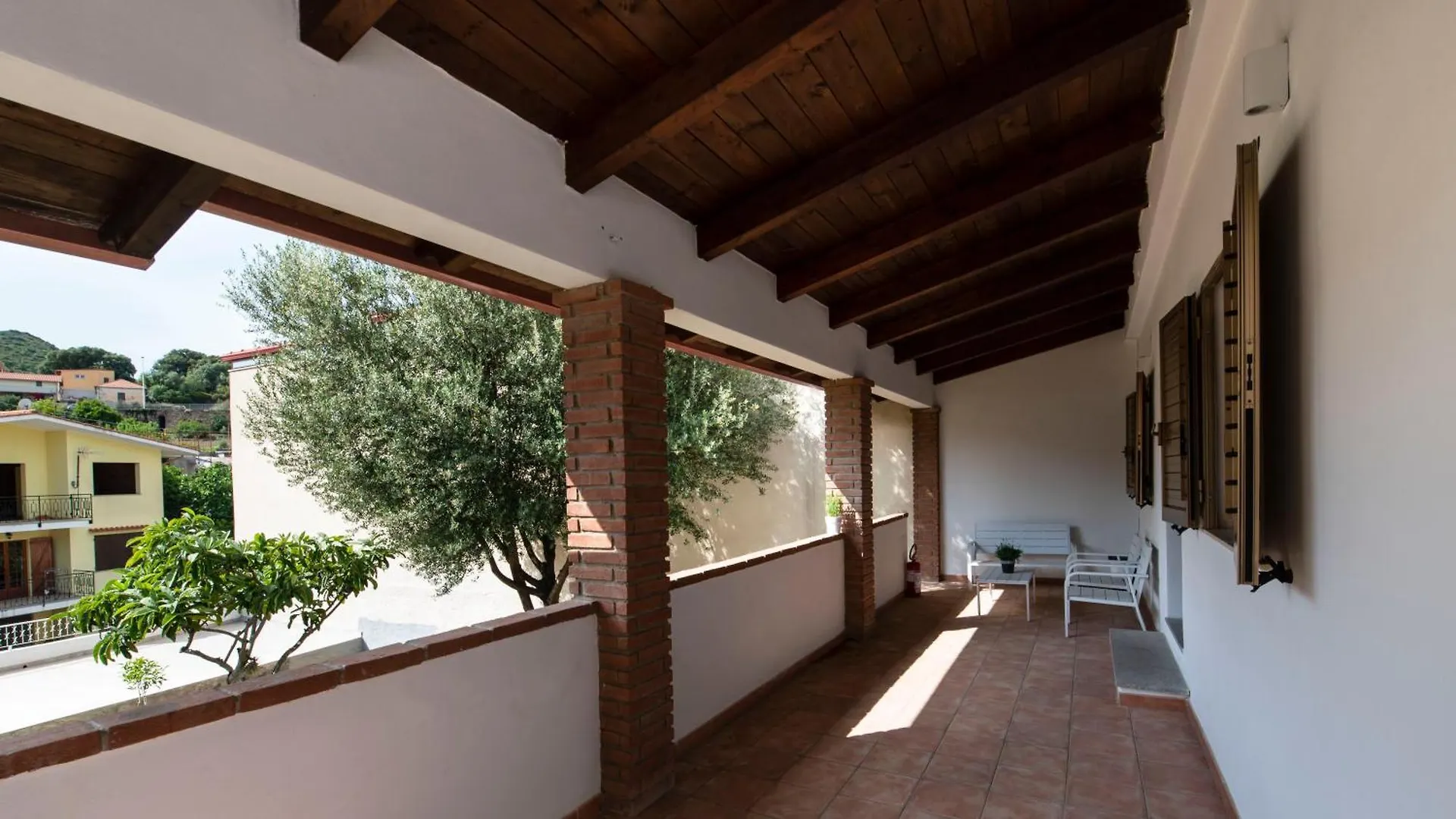 Casa Di Elena - Iglesias Βίλα 0*,